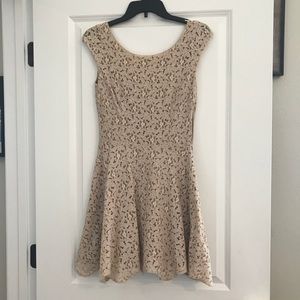 Paper crown nude lace dress